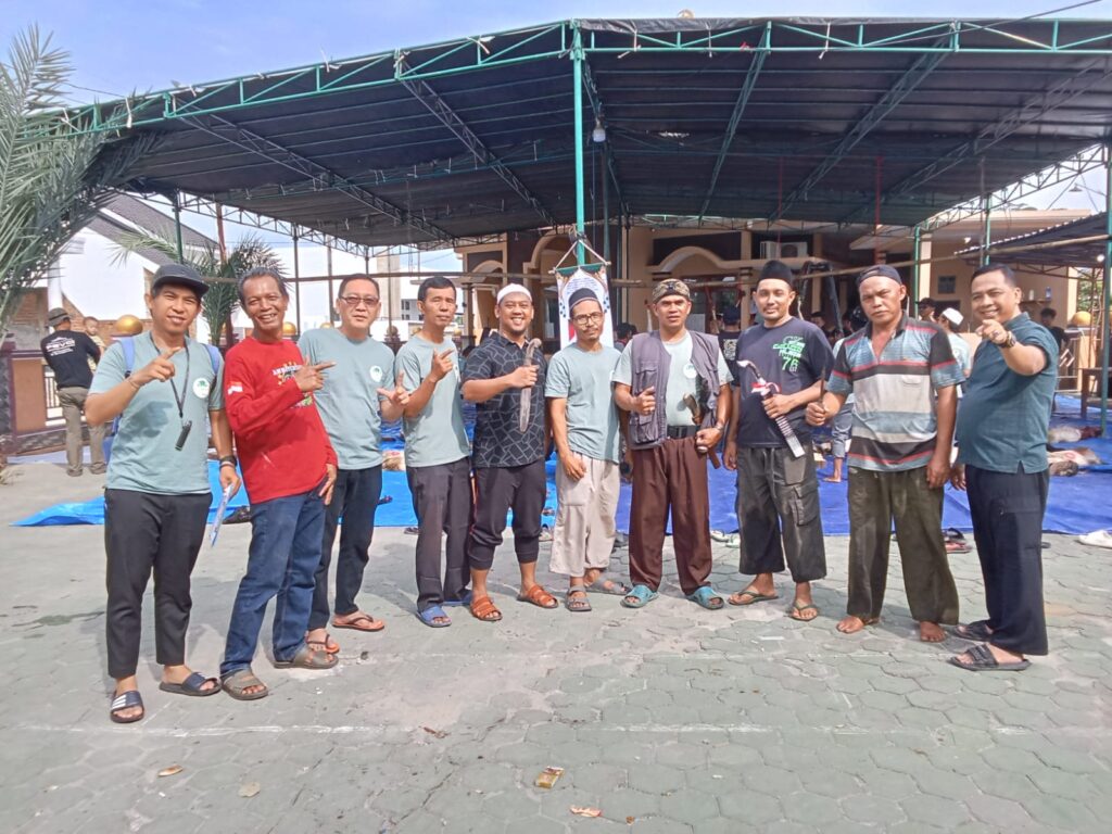 PHBI Masjid Al-Ikhlas Waykandis Sembelih 6 Sapi dan 22 Kambing Kepercayaan Shohibul Qurban