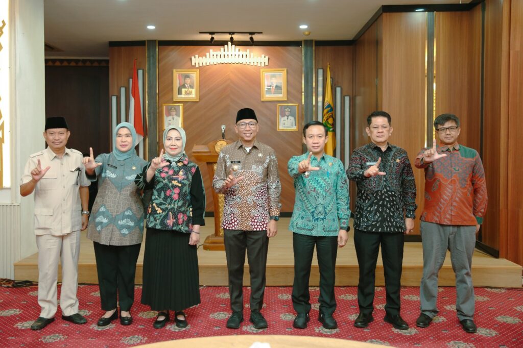 Pelepasan Purna Bakti Kepala Biro Adpim: Momentum Apresiasi dan Teladan Pengabdian