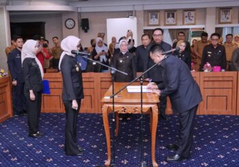 Wagub Jihan Lantik Pejabat Pimpinan Tinggi Pratama, Dorong Birokrasi Responsif dan Berintegritas