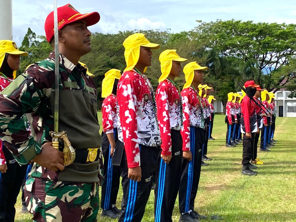 Peringati HUT RI ke-80, Pemkab Pesawaran Beri Latihan Intensif Anggota Pengibar Bendera Merah Putih