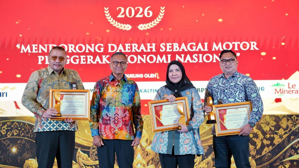 Walikota Bandarlampung Raih Penghargaan Disway Top Regional Leader Awards 2026